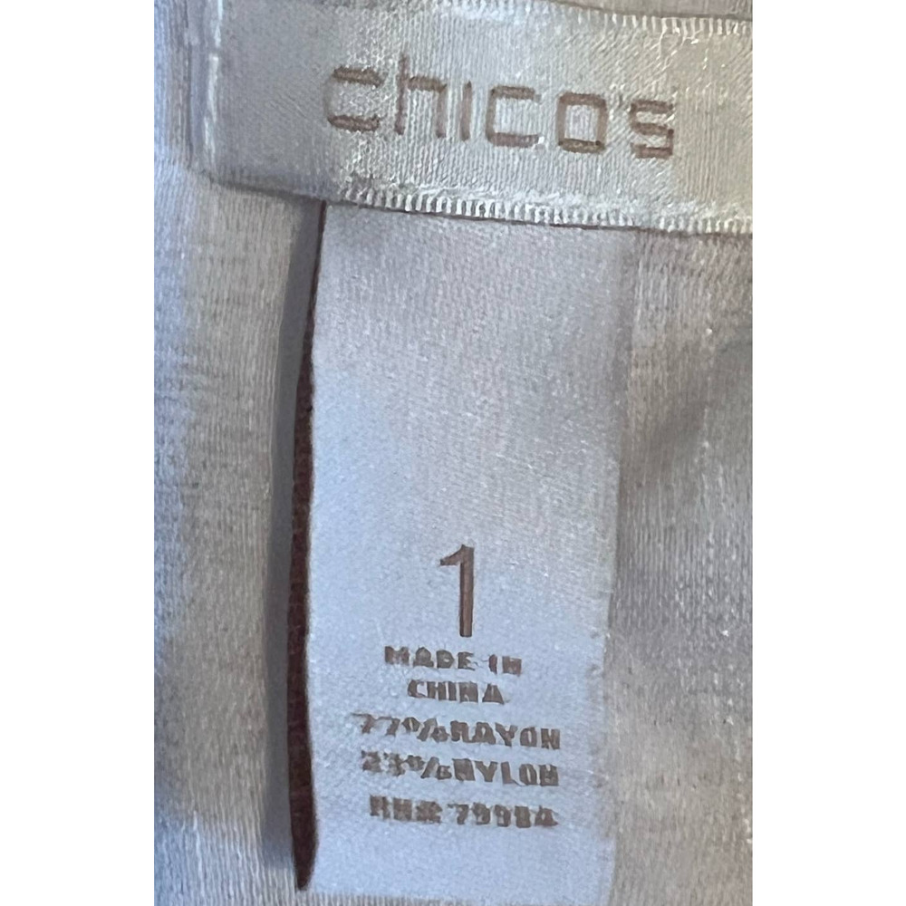 Chico’s Women's Lightweight White Button Front Blouse Adjustable Sleeves Size‎ 1 - Picture 3 of 4